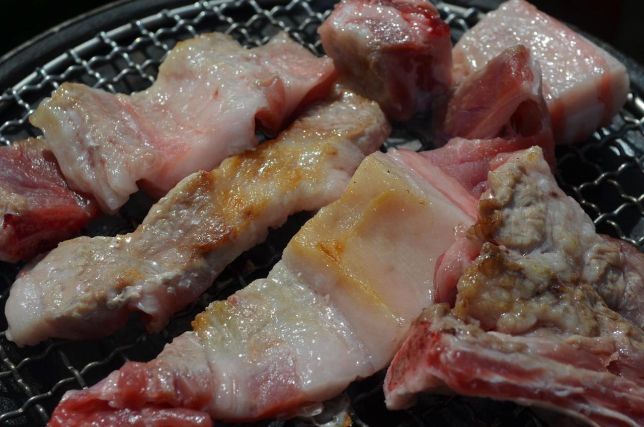 本部 伊萨旅馆酒店 外观 照片