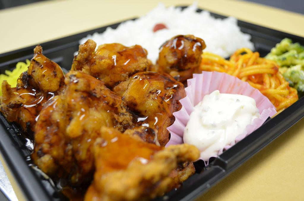 本部 伊萨旅馆酒店 外观 照片