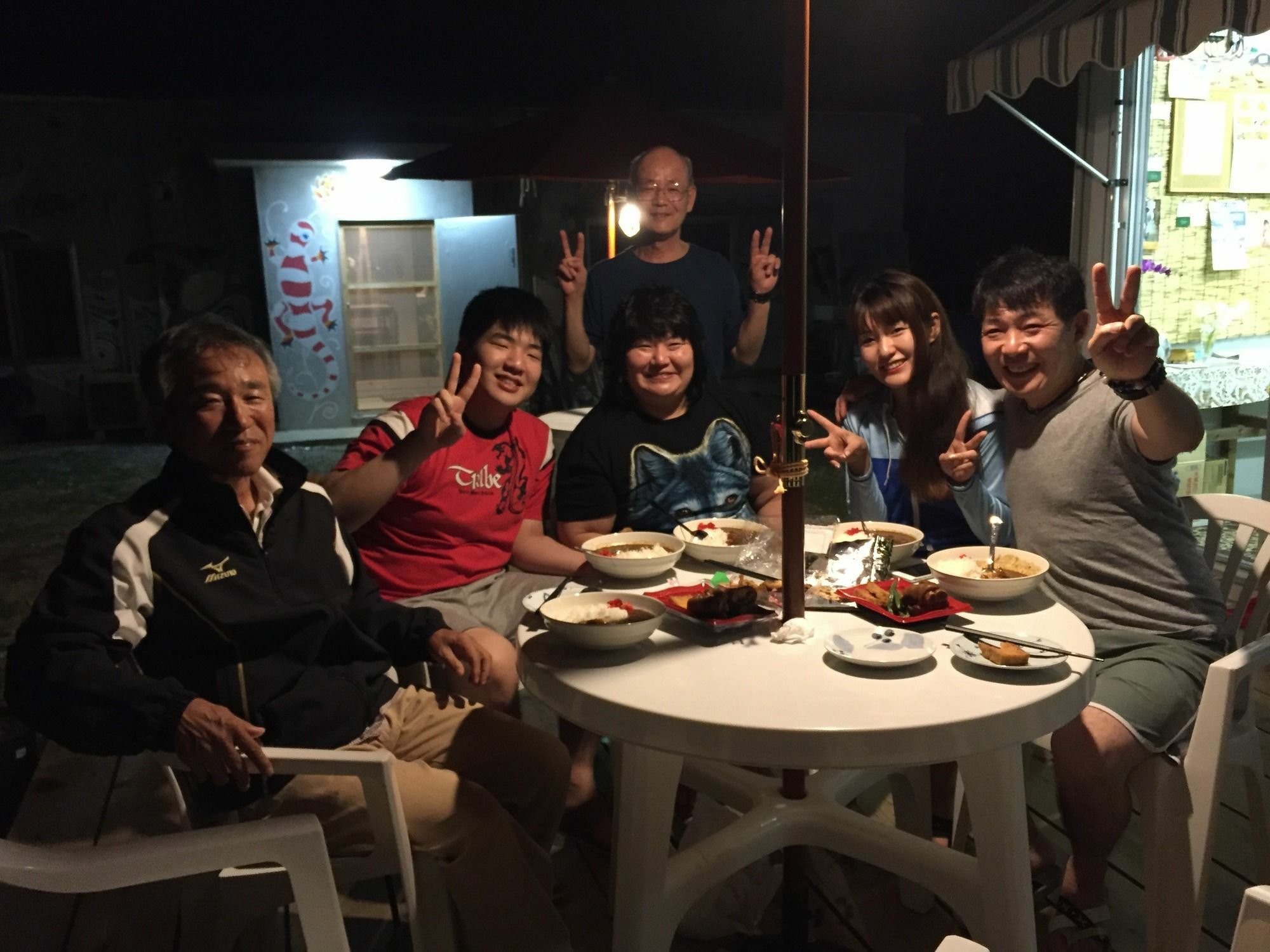 本部 伊萨旅馆酒店 外观 照片